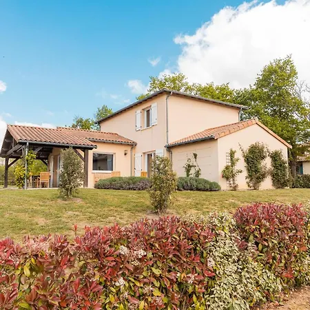 Villa Les Forges Villas - 6 For 10 People Vasles