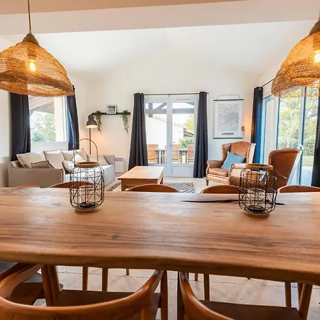 Villa Les Forges Villas - 6 For 10 People Vasles